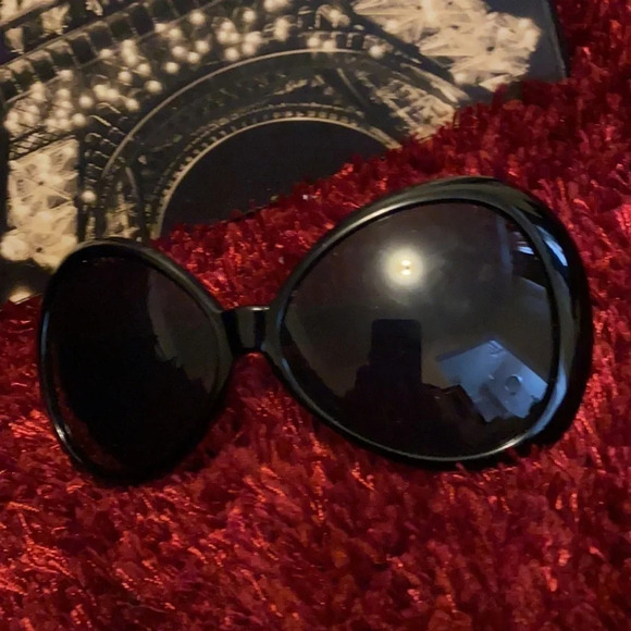 Vintage Oversized black  sunglasses - Picture 6 of 6